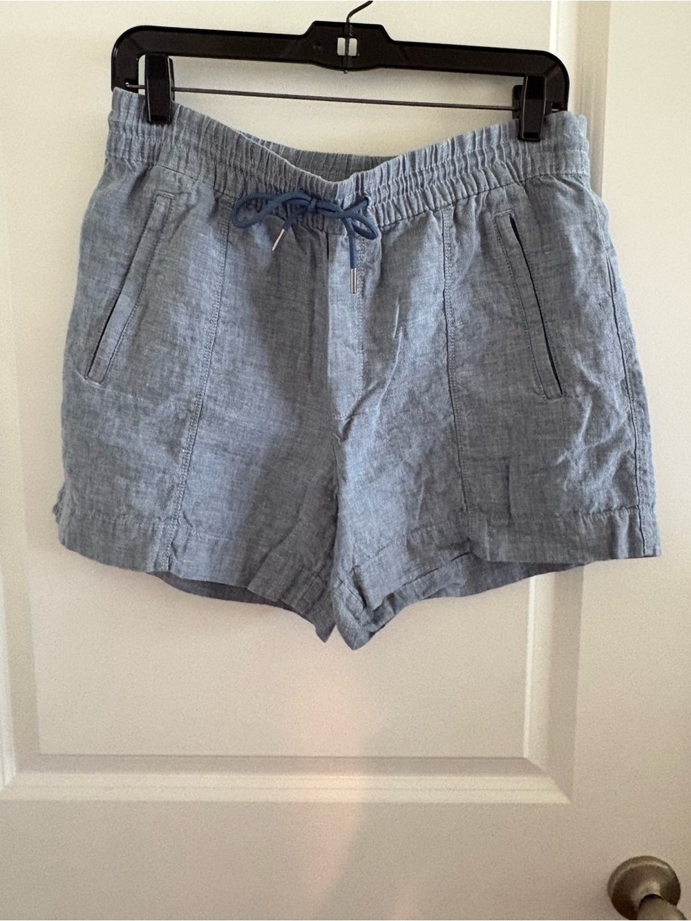 Athleta Chambray-Style Elastic Waist Shorts in Slate Blue